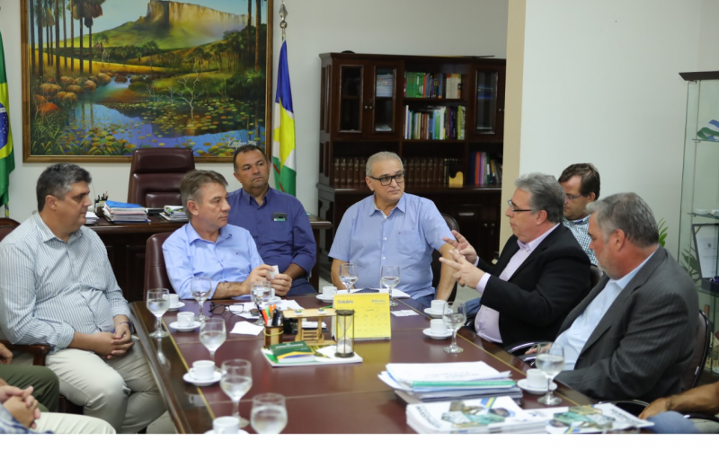 Joner Chagas participa de reunião do governo com comitiva da indústria de etanol